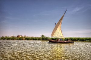 Apprécier les parcs naturels en barque Valence