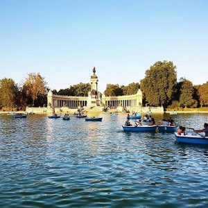 Poursuivre la visite sur une barque Madrid