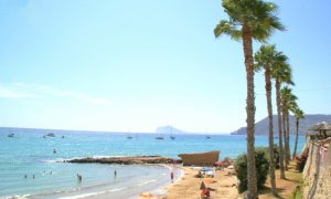 La plage Cantal Roig à Calpe Alicante