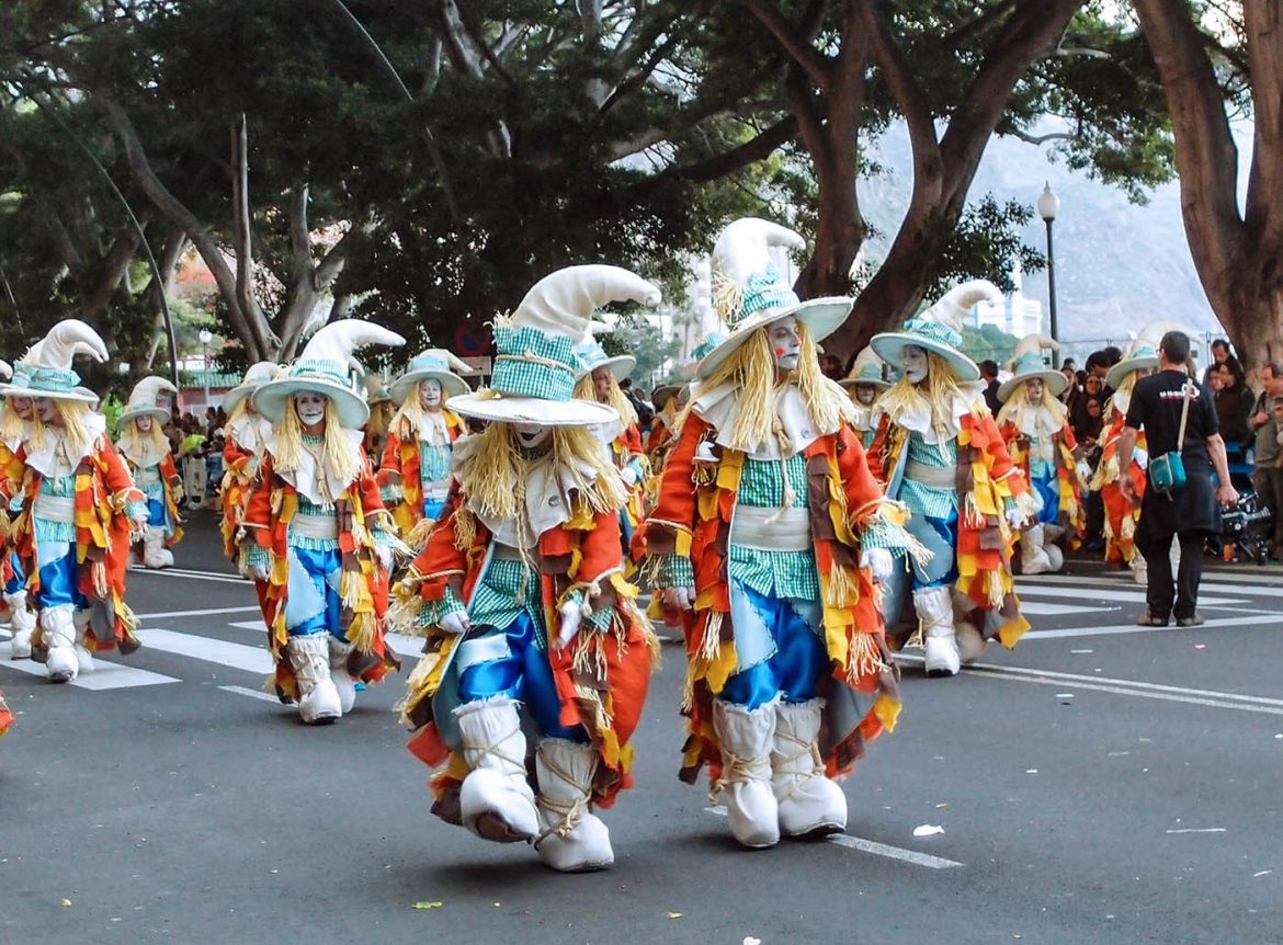 Le carnaval de Tenerife en Espagne : un défilé hors-norme