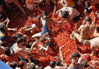 Le festival de la tomatina en Espagne : pour un bain de tomates