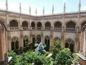 Prendre par le monastère de San Juan de los Reyes