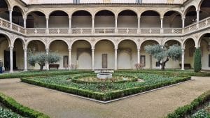 Le Musée Santa Cruz monuments à Tolède