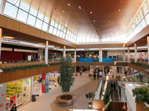 Faire du shopping au centre commercial Albacenter