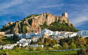 Zahara de la Sierra village à andalousie