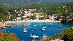 la plage de CALA VADELLA ibiza