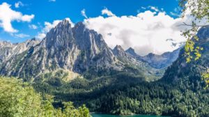 Parc Naturel Aigüestortes et lac de San Mauricio Les Pyrénées Lleida