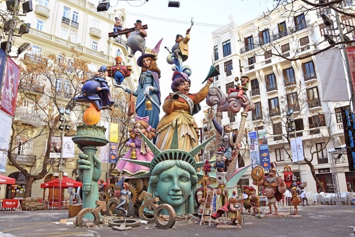 Las Fallas Festival à Valence : Un Festival à ne pas Manquer