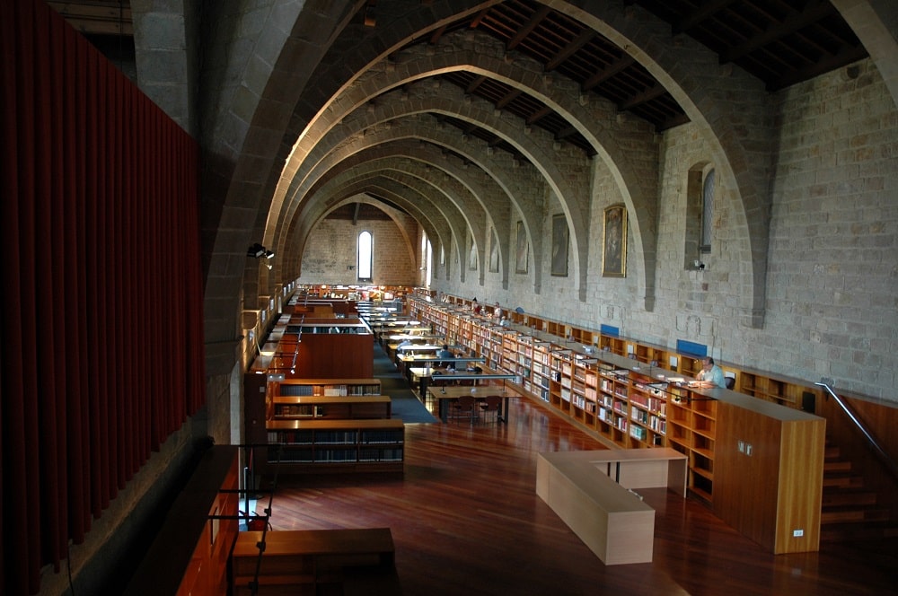 Top 7 plus belles bibliothèques de Barcelone à voir absolument