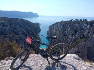 Parcourez les Calanques en VTT
